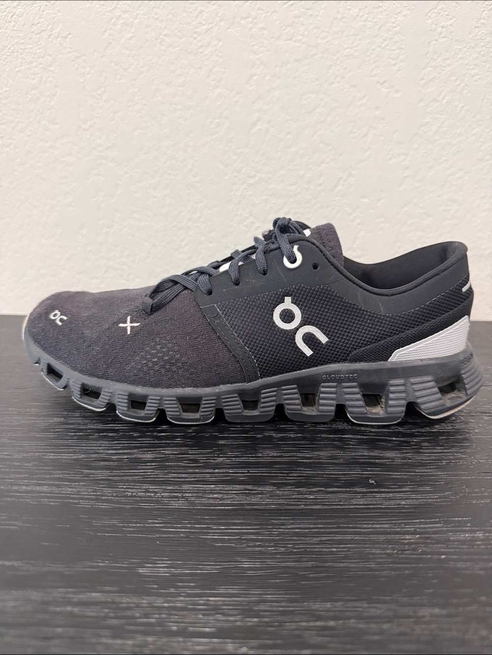 On Running Cloud x 3 Black 
Women’s Size 7.5 
Sneakers Shoes Trainers